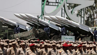 Yemeni forces to continue to hit all Israel-linked ships regardless of any change in ownership