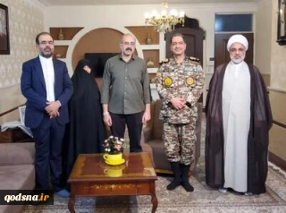 دیدار فرمانده نیروی پدافند هوایی ارتش با خانواده های شهدای قدس