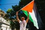 تظاهرات در ملبورن استرالیا در حمایت از فلسطین و لبنان و محکومیت نسل کشی در غزه
 5