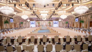 در نشست سران عربی اسلامی در ریاض مطرح شد؛

تجاوز اسرائیل به لبنان و ایران را محکوم می‌کنیم/دفاع از حقوق فلسطین تنها در حرف نباشد