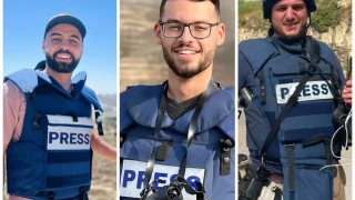 Zionist troops abduct three journalists north of Ramallah