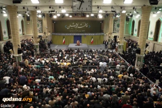 رهبر انقلاب در دیدار هزاران نفر از مداحان و شاعران اهل‌بیت(ع): 

جمهوری اسلامی برای هر اقدامی در منطقه نیاز به نیروی نیابتی ندارد/ ملت‌های شرافتمند منطقه رژیم منحوس صهیونیستی را ریشه‌کن می‌کنند/ پیش‌بینی می‌کنیم مجموعه‌ای قوی و شرافتمند در سوریه نیز سربرآورد