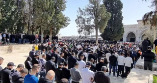 50,000 people perform Friday prayer at Al-Aqsa Mosque