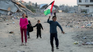 Ceasefire in Gaza officially starts