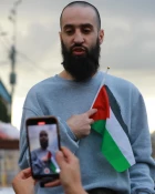 پیروزی مطلق را اینگونه به نمایش می‌گذارند 12