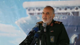 سرلشکر سلامی: سر ستیز با هیچ کشوری نداریم/ در مقابل تهدید هیچ کشوری قد خم نمی‌کنیم