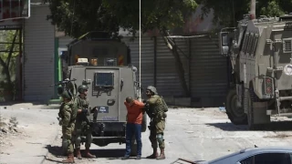 Zionist regime launches large-scale raid, arrest campaign across West Bank