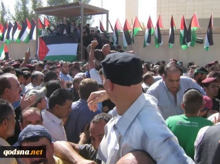 الأسرى الفلسطينيون المحررون يصلون إلى غزة وسط أجواء احتفالية