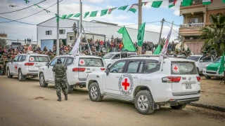 "تراجعًا واضحًا للاحتلال عن بعض الشروط"..

حماس: التَّوصُّل إلى حلّ لأزمة تأخير الإفراج عن أسرى الدُّفعة السَّابعة