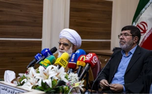 هم‌اندیشی، تبیین اهداف، تعیین رویکردها و تصمیم سازی برای برگزاری روز جهانی قدس/ آیت الله اختری: امسال نمایش گسترده‌تر روز جهانی قدس را در تمام جهان اجرا خواهیم کرد/ نماینده جنبش جهاد اسلامی: روز قدس فرصتی است که بتوانیم اتحاد خود را بیشتر نشان دهیم 4