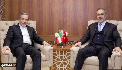 خلال لقاء جمعه بنظيره التركي

عراقجي: انعدام الأمن في سوريا يصب في مصلحة "إسرائيل"  2