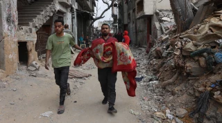 Iranian, Egyptian FMs urge swift end to Zionists' crimes in Gaza