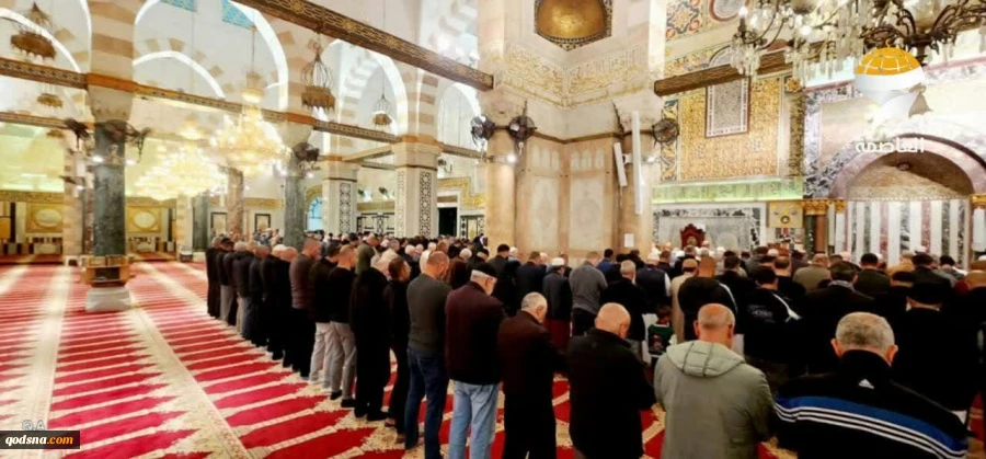 تصاویر نمازگزاران فلسطینی در نماز صبح امروز یکشنبه مسجد مبارک الاقصی 4