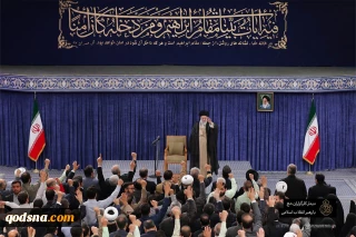 رهبر انقلاب در دیدار جمعی از کارگزاران حج و زائران بیت‌الله الحرام: هیچ منفعتی برای امت اسلامی بالاتر از اتحاد نیست/ اگر امت اسلامی اتحاد کنند قضایای فلسطین و غزه اتفاق نمی‌افتد و یمن این‌گونه تحت فشار قرار نمی‌گیرد