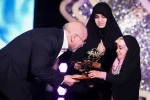 قالیباف از دختران شهدای مقاومت و خدمت تجلیل کرد 4