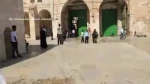سيدة فلسطينية تستغيث بالمسلمين بعد اقتحام المستوطنين للمسجد الأقصى