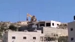 جرافات الاحتلال تهدم منزلًا في بلدة الولجة جنوب غرب القدس المحتلة