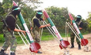 صاروخ فلسطینی یدمّر مبنى فی "سدیروت"