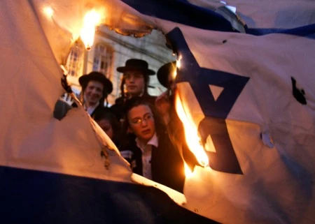 الحرائق تفضح وهم القوة الصهیونیة