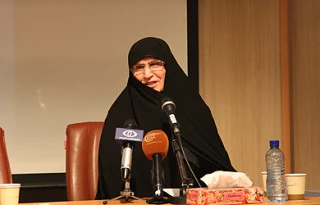 ام فرحات معنای حقیقی" زن "بودن را ترسیم کرد