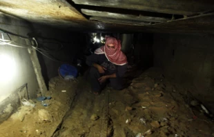 حفاری زیرپای صهیونیستها