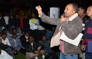 Asylum seekers held massive protest