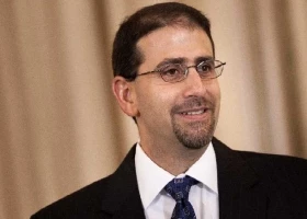 شاپیرو: آمریکا از اسرائیل دفاع میکند