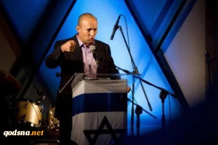 انتقاد بنت از آمریکا