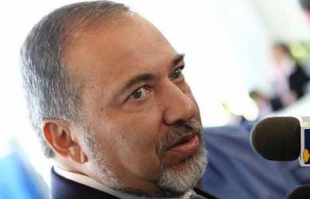 ابومازن و بنت را جدی نمی گیریم