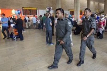 مطار بن غوریون قصف طیلة أیام العدوان