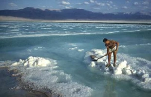 کنترل بحرالمیت؛ محرومیت از یک میلیارد دلار