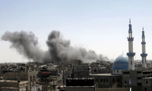 غارات إسرائیلیة على مناطق مختلفة بقطاع غزة