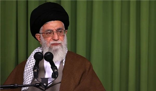 قائد الثورة: یجب إلغاء الحظر الاقتصادی والمالی والمصرفی فور التوقیع على الاتفاق النووی
