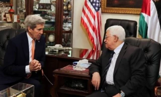 رایزنی‎های ابومازن در پاریس برای ازسرگیری مذاکرات سازش