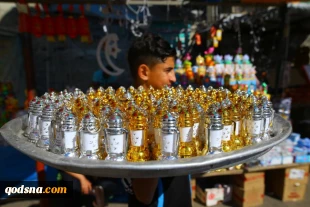 آداب و رسوم فلسطینی ها در ماه مبارک رمضان 

آزادی و کرامت در سفره های افطار پهن می شود//نان گرمی که به اندازه عمق یک تاریخ ریشه دارد  2