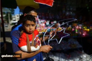 آداب و رسوم فلسطینی ها در ماه مبارک رمضان 

آزادی و کرامت در سفره های افطار پهن می شود//نان گرمی که به اندازه عمق یک تاریخ ریشه دارد  5