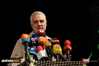 «سردار قاسم سلیمانی» فرمانده سپاه قدس:

 حشد الشعبی شجره طیبه است/ شهادت سردار نصیری پرونده خلیفه ناحق داعش را تمام کرد