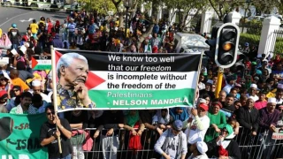 Mandela's grandson urges S.Africa to sever Israel ties