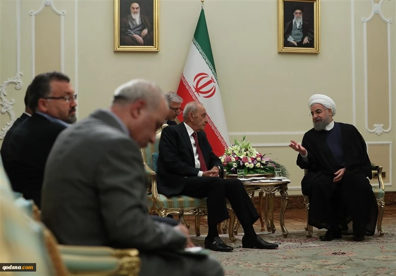 خلال لقاء رئيس مجلس النواب اللبناني

روحاني: إيران ستبقى دائما الى جانب الشعب والمقاومة في لبنان
 2