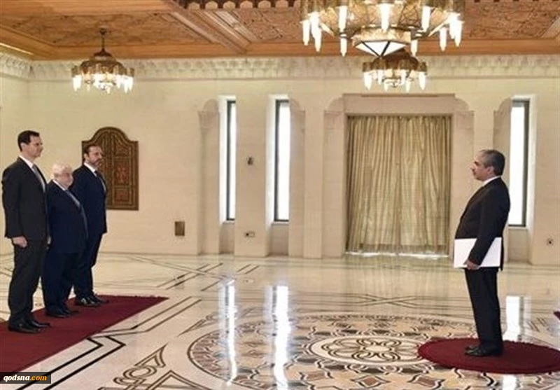 وخلال مقابلة تلفزيونية مع قناة "الاخبارية"؛

السفير الايراني في سوريا : محور المقاومة على أعتاب النصر على الارهاب
 2