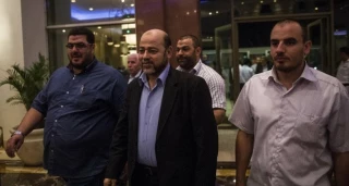 أمس الثلاثاء؛

وفد من "حماس" يجتمع بمسؤولين روس في موسكو