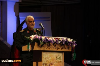 في كلمته خلال مؤتمر تكريم الشهيد القائد الحاج عماد مغنية في طهران؛

اللواء سليماني: اسم "عماد مغنية" كان مرعباً للاعداء.. القصاص لدماء عماد هو اجتثاث الكيان الصهيوني