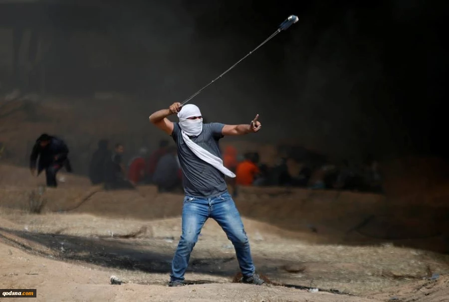 أصيب أكثر من 645 بجروح مختلفة

أربعة شهداء ومئات الجرحى برصاص الاحتلال على حدود غزة
 2