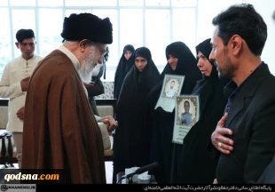 دیدار خانواده‌های دو شهید نیروی انتظامی
 2