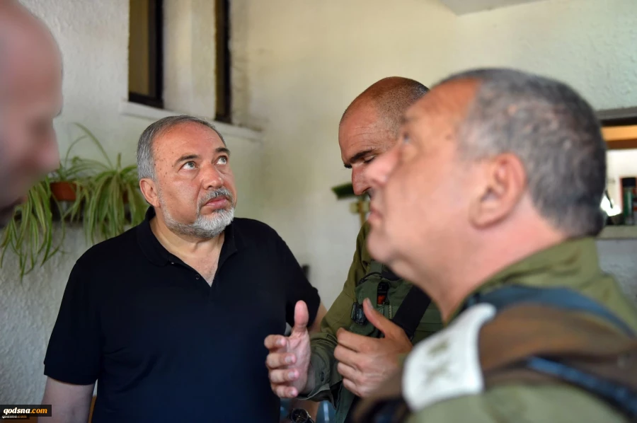 لاول مرة في تاريخه

الكيان الصهيوني يعين ضابطا كبيرا للاشراف علي ادارة الصراع ضد الجمهورية الاسلامية
 2