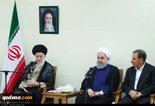 خلال استقبال سماحة قائد الثورة الاسلامية اعضاء الحكومة

رئيس الجمهورية: ينبغي التنسيق بين السلطات لافشال المؤامرات الامريكية