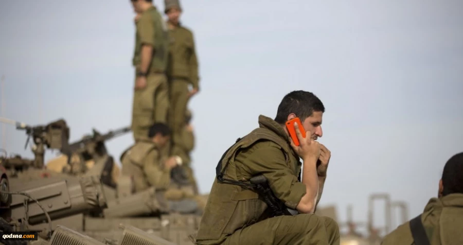 جيش الاحتلال لجنوده: احذروا "حماس" تريد السيطرة علي هواتفكم

  
 2