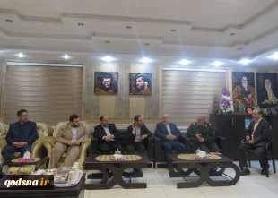 در دیدار صمیمانه نماینده جنبش جهاداسلامی فلسطین در ایران با فرمانده سپاه قدس گیلان مطرح شد؛


در آرزوی نبرد آخر با اسرائیل هستیم / انتهای این مسیر یقینا" پیروزی خواهد بود  2