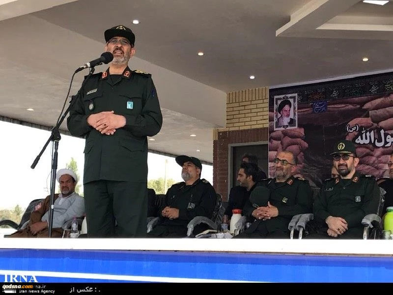 رئيس منظمة تعبئة المستضعفين:

التهديد الذي يطلقه العدو يزيد حماسنا وعزيمتنا للنصر
 2