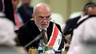 مشادة كلامية بين الجعفري والجبير بمؤتمر الخارجية العرب بالقاهرة

الجعفري طالب بانهاء الحرب ضد اليمن.. ماذا قال وزير الخارجية العراقي لنظيره السعودي؟